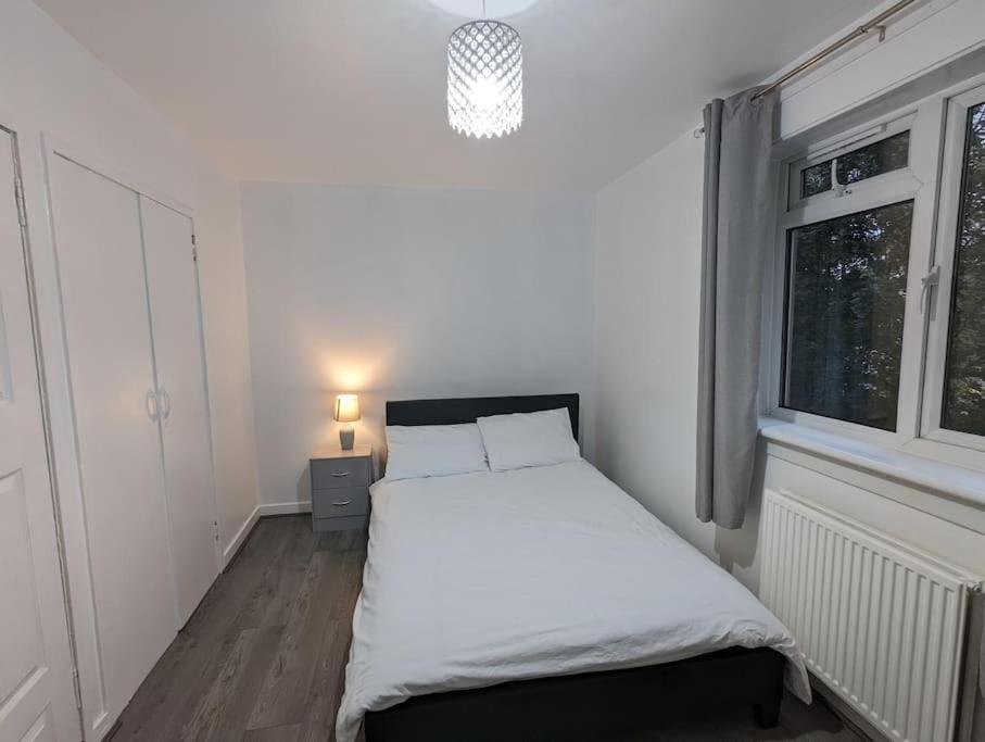 3 Bedroom Apartment Sleeps 8 Edinburg Exteriör bild